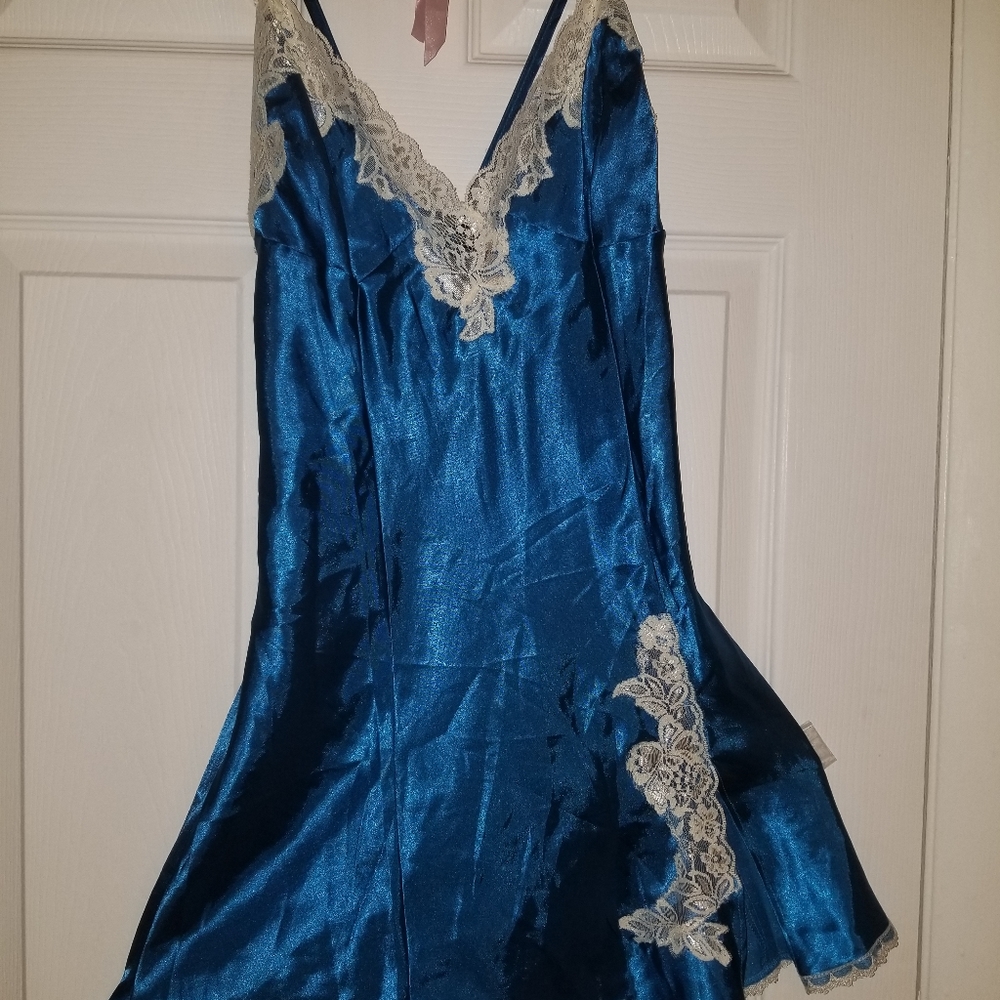 Sleepwear slip